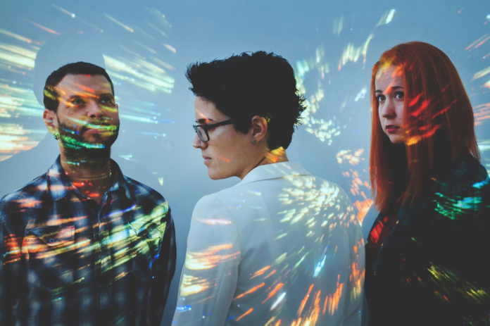 Break The Senses - Fondo Azul y reflejos PORTADA